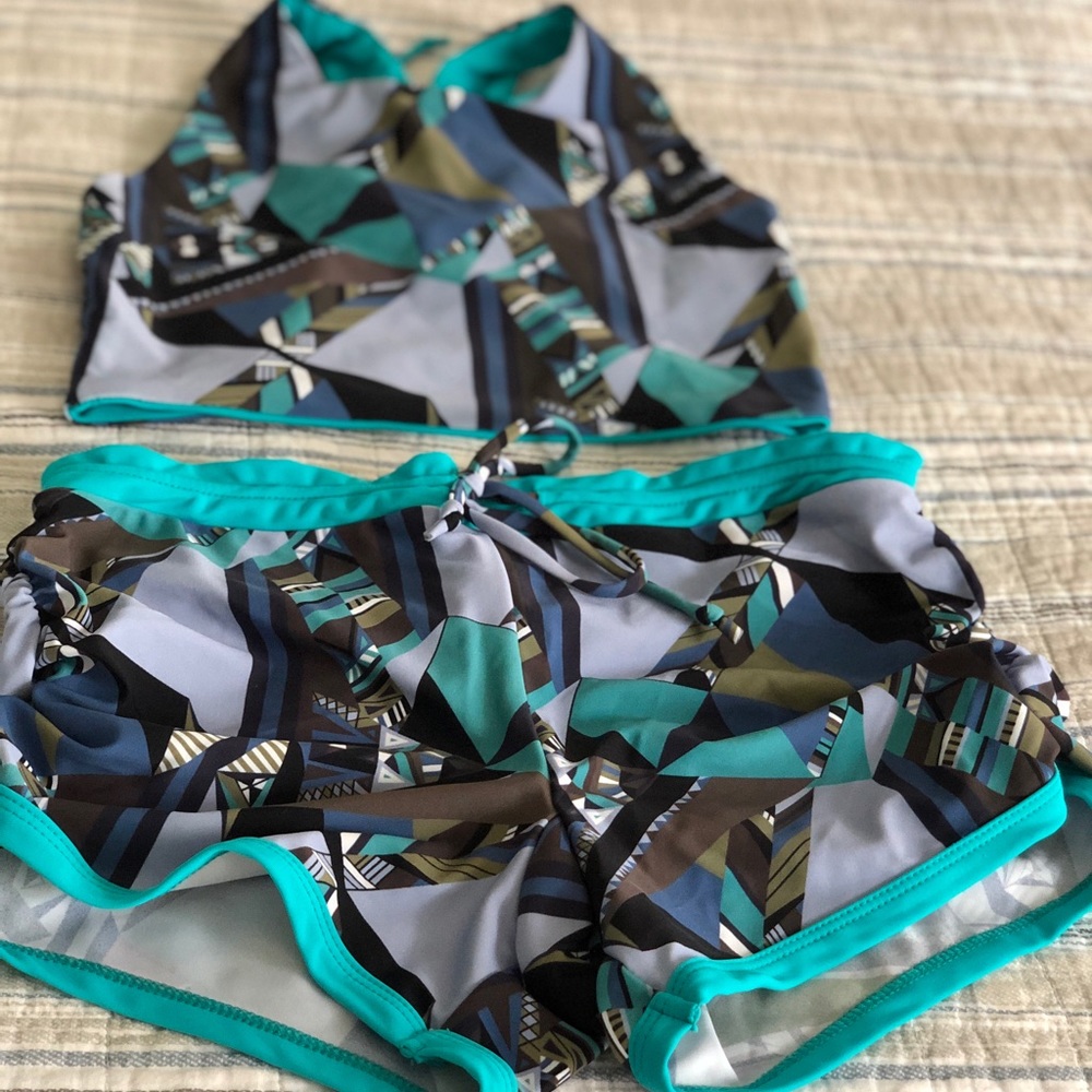 Daughters of culture set